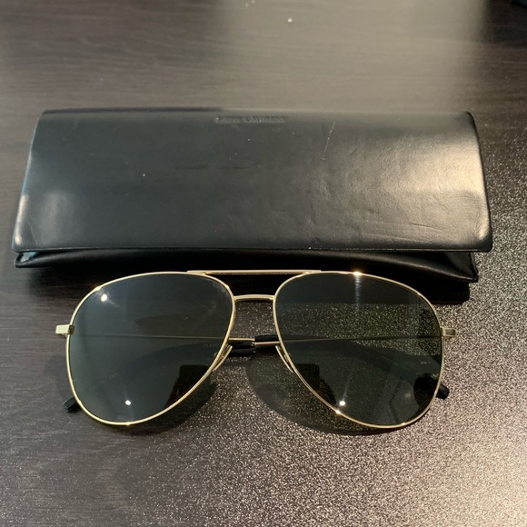 Saint Laurent Classic 11 Aviator